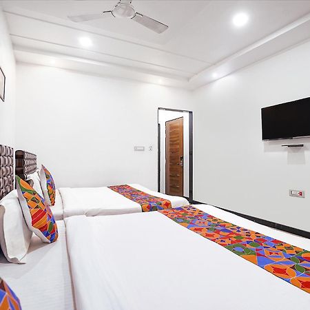 Fabhotel Villa De Benares Bagian luar foto