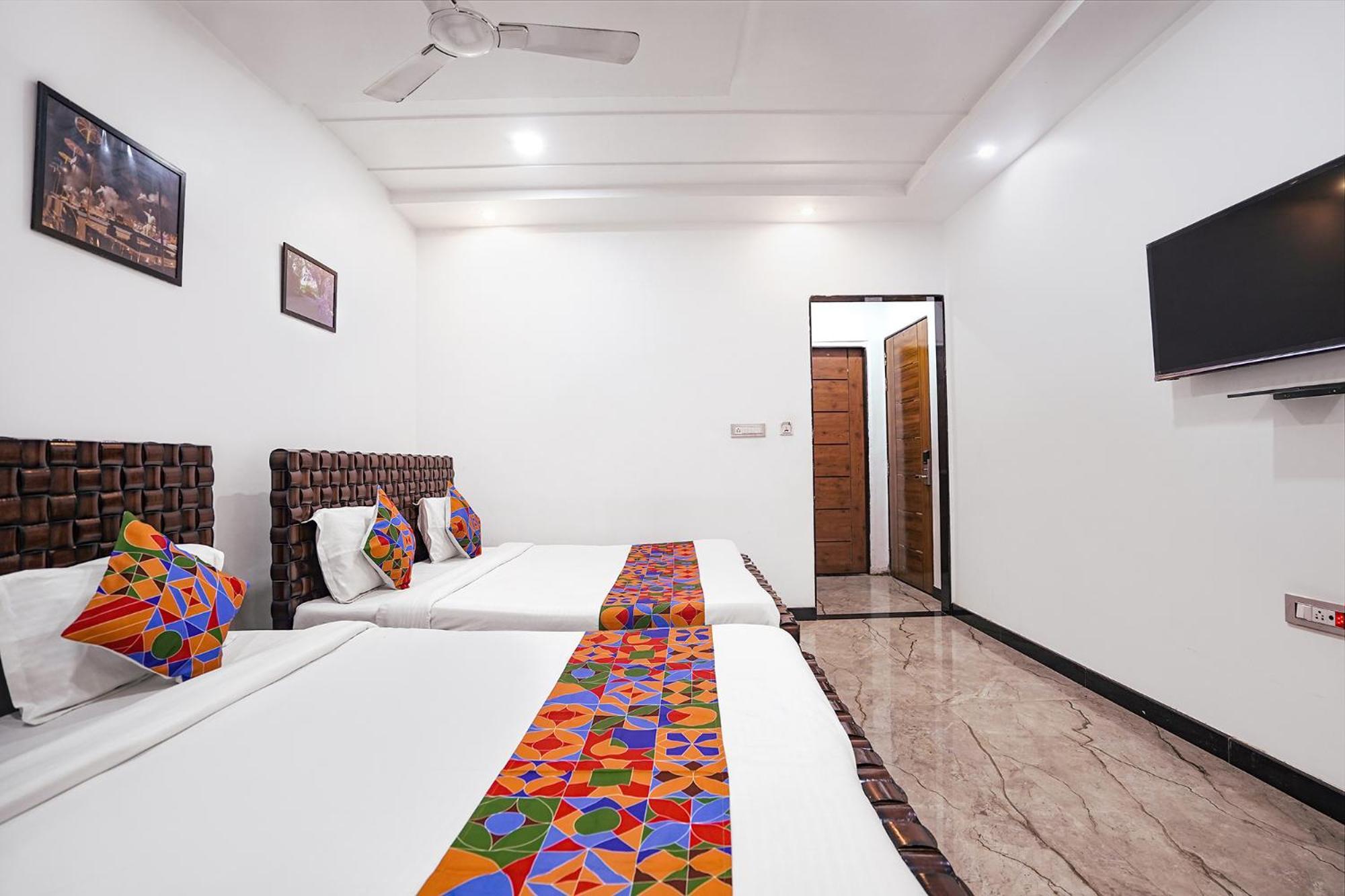Fabhotel Villa De Benares Bagian luar foto