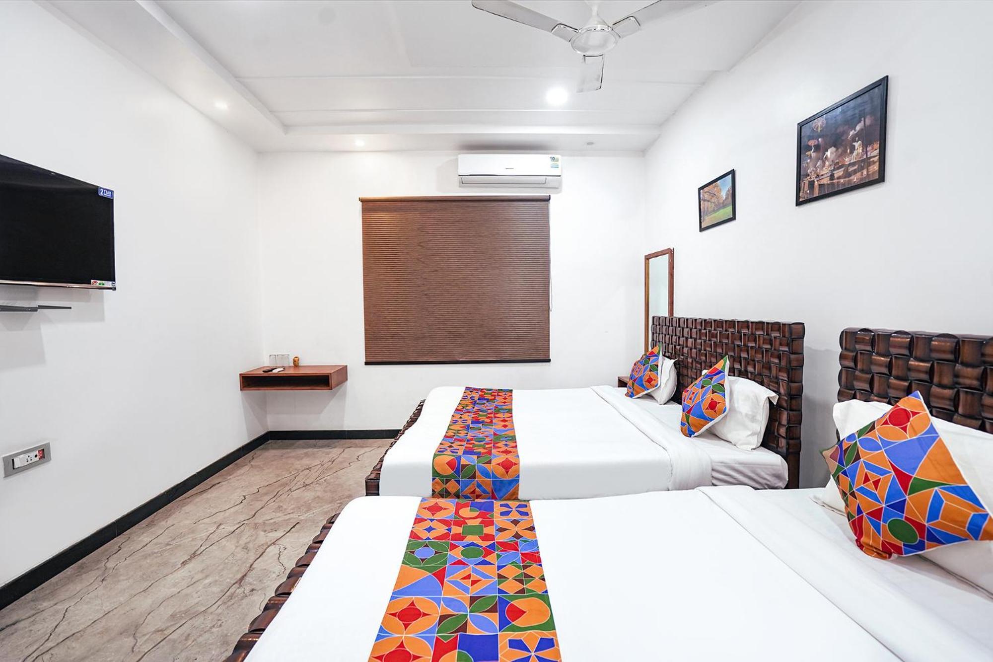 Fabhotel Villa De Benares Bagian luar foto
