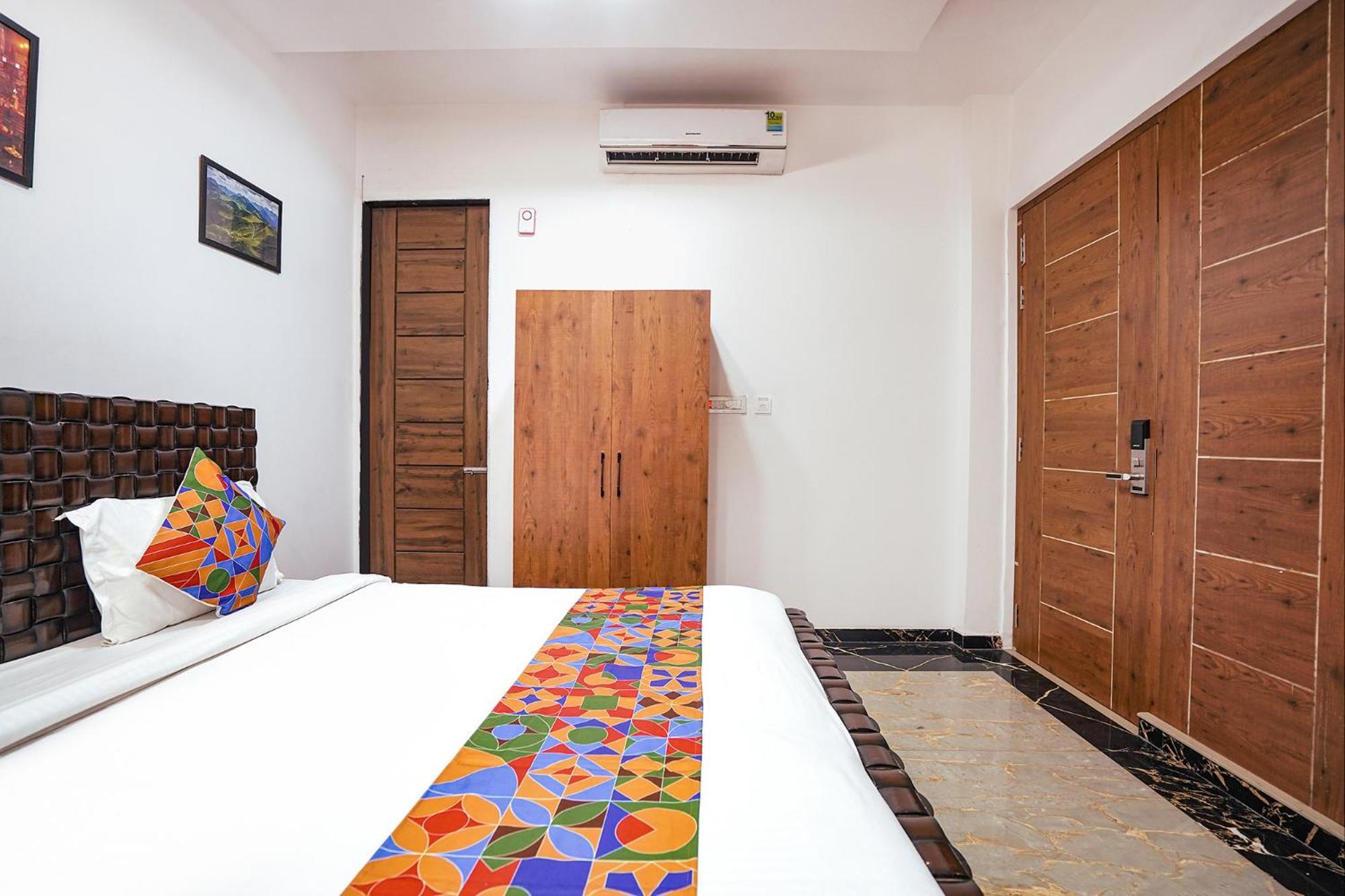 Fabhotel Villa De Benares Bagian luar foto