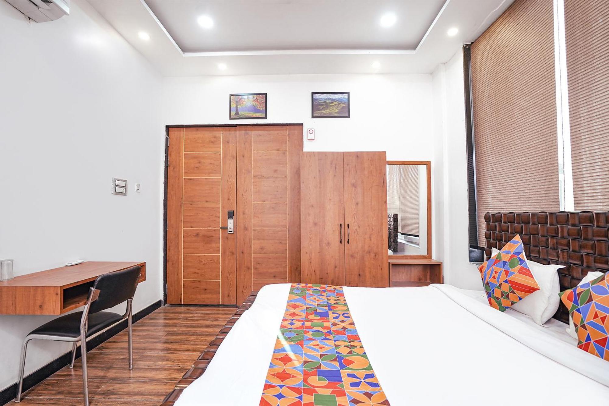 Fabhotel Villa De Benares Bagian luar foto